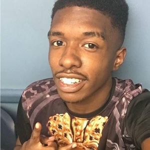 Meet your Posher, Khalil